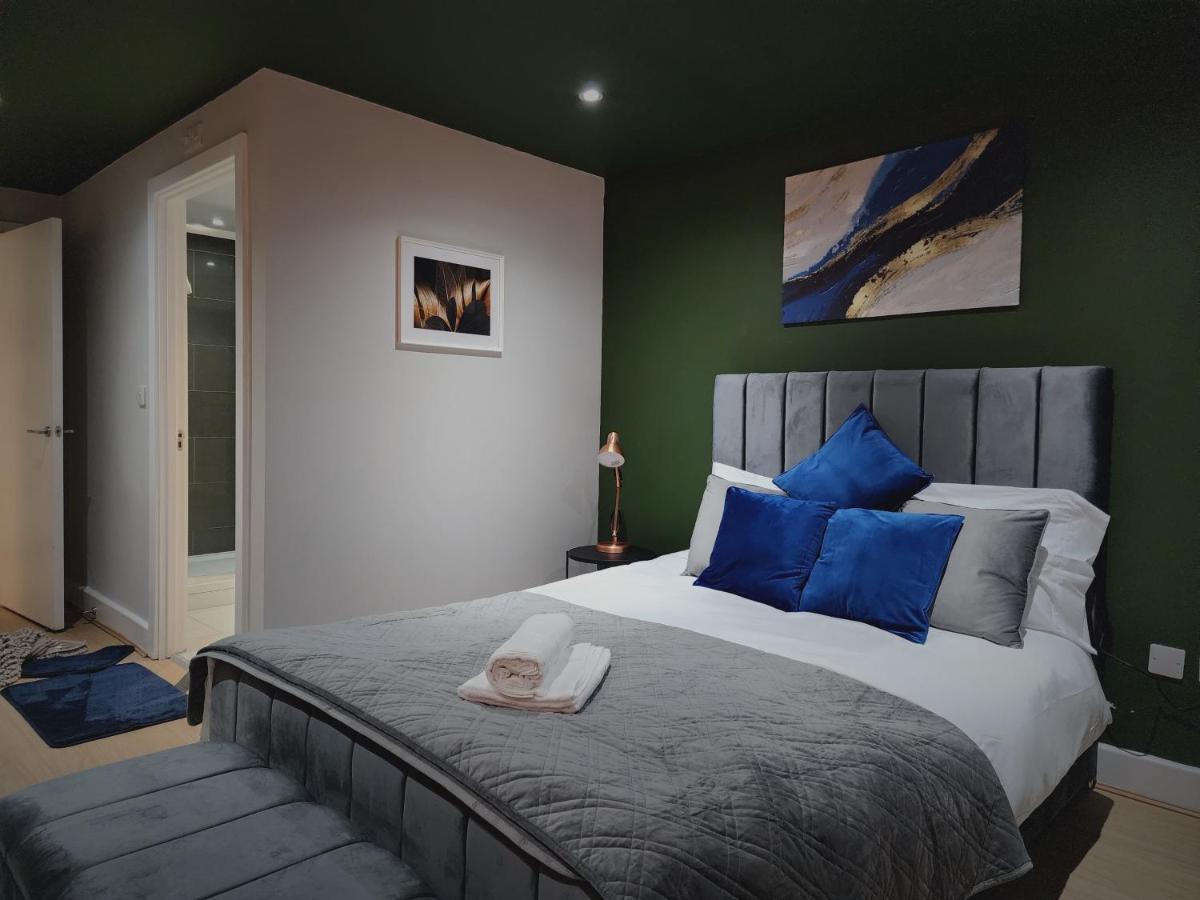 Апартаменты Elegant 3br 2bath Flat In Canary Wharf - O2 -excel *